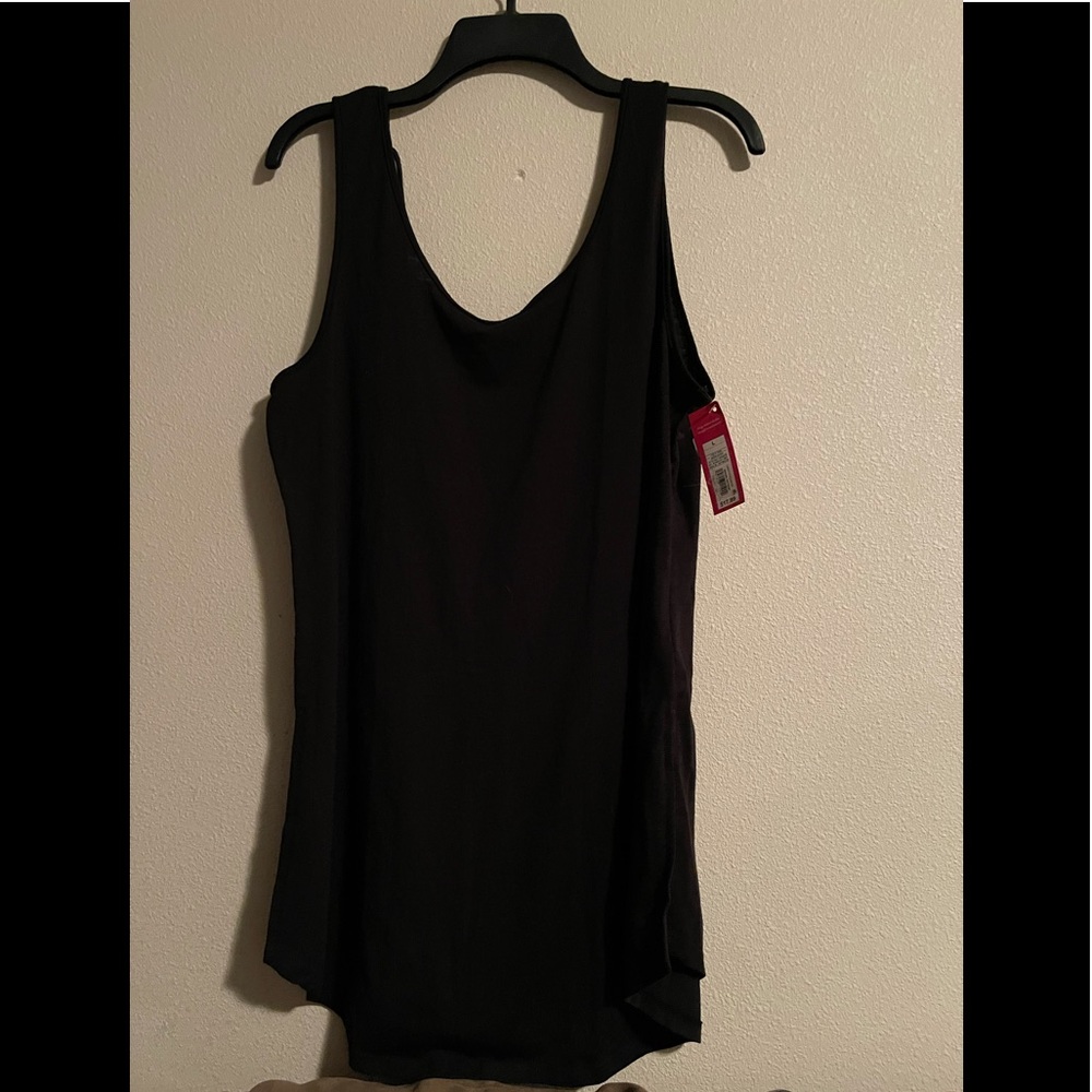 Women’s large tank.